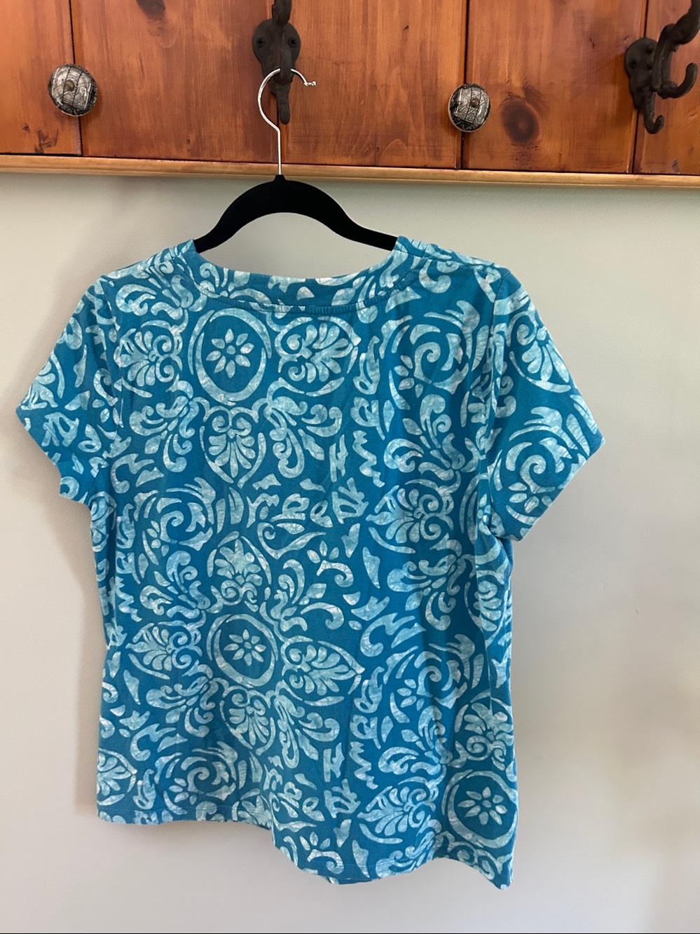 Women’s batik print top - Picture 2 of 3
